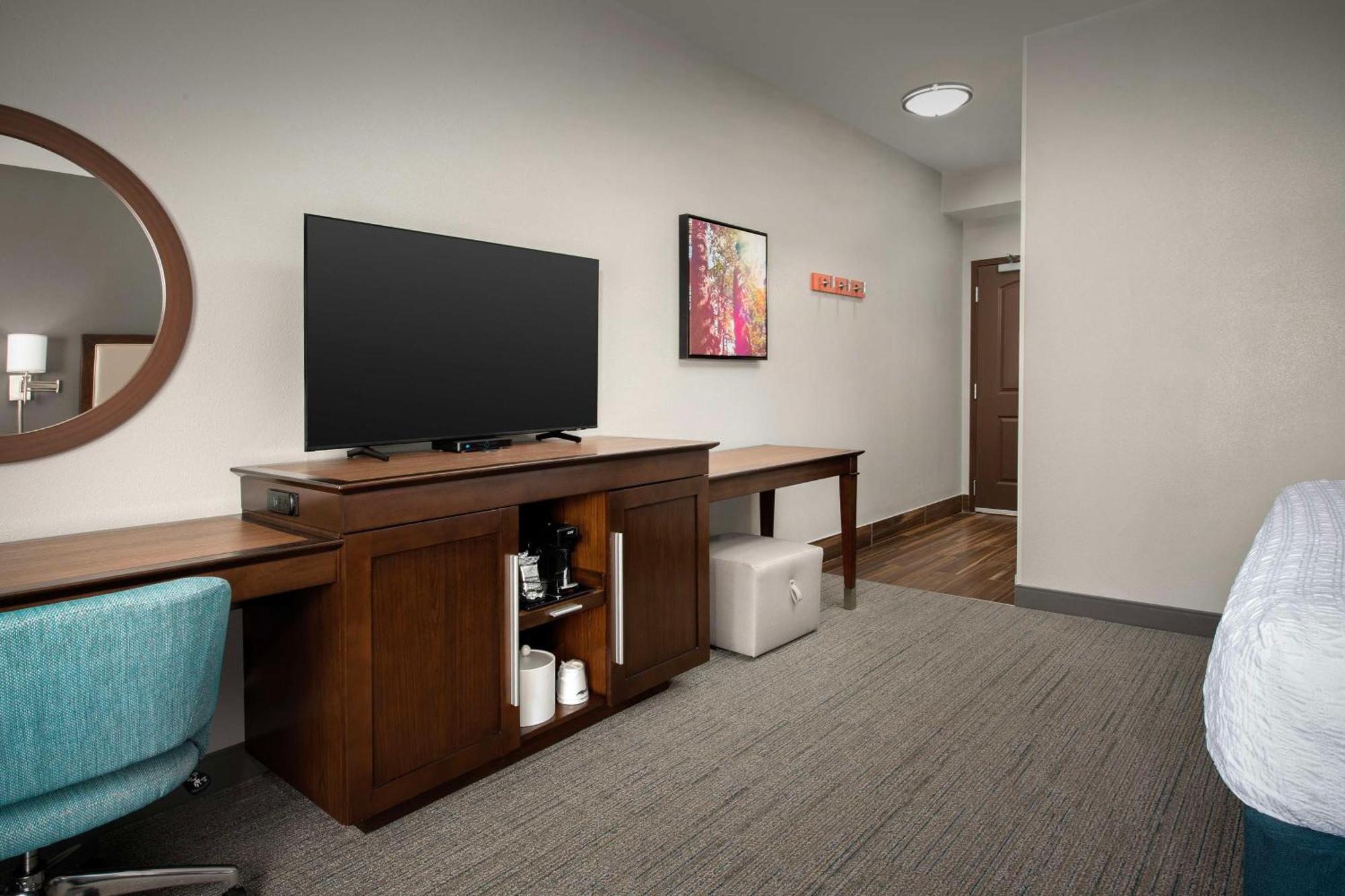 Hampton Inn & Suites Portland/Hillsboro-Evergreen Park Екстер'єр фото