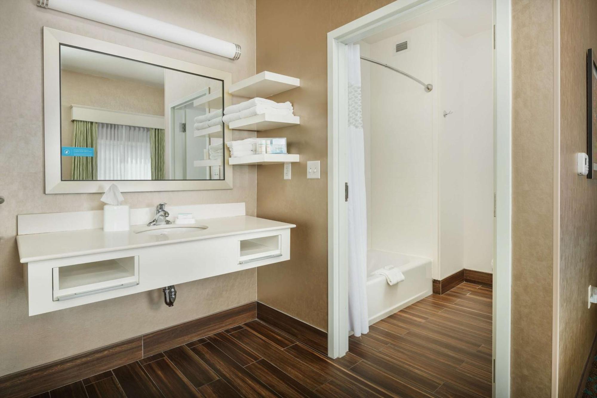 Hampton Inn & Suites Portland/Hillsboro-Evergreen Park Екстер'єр фото