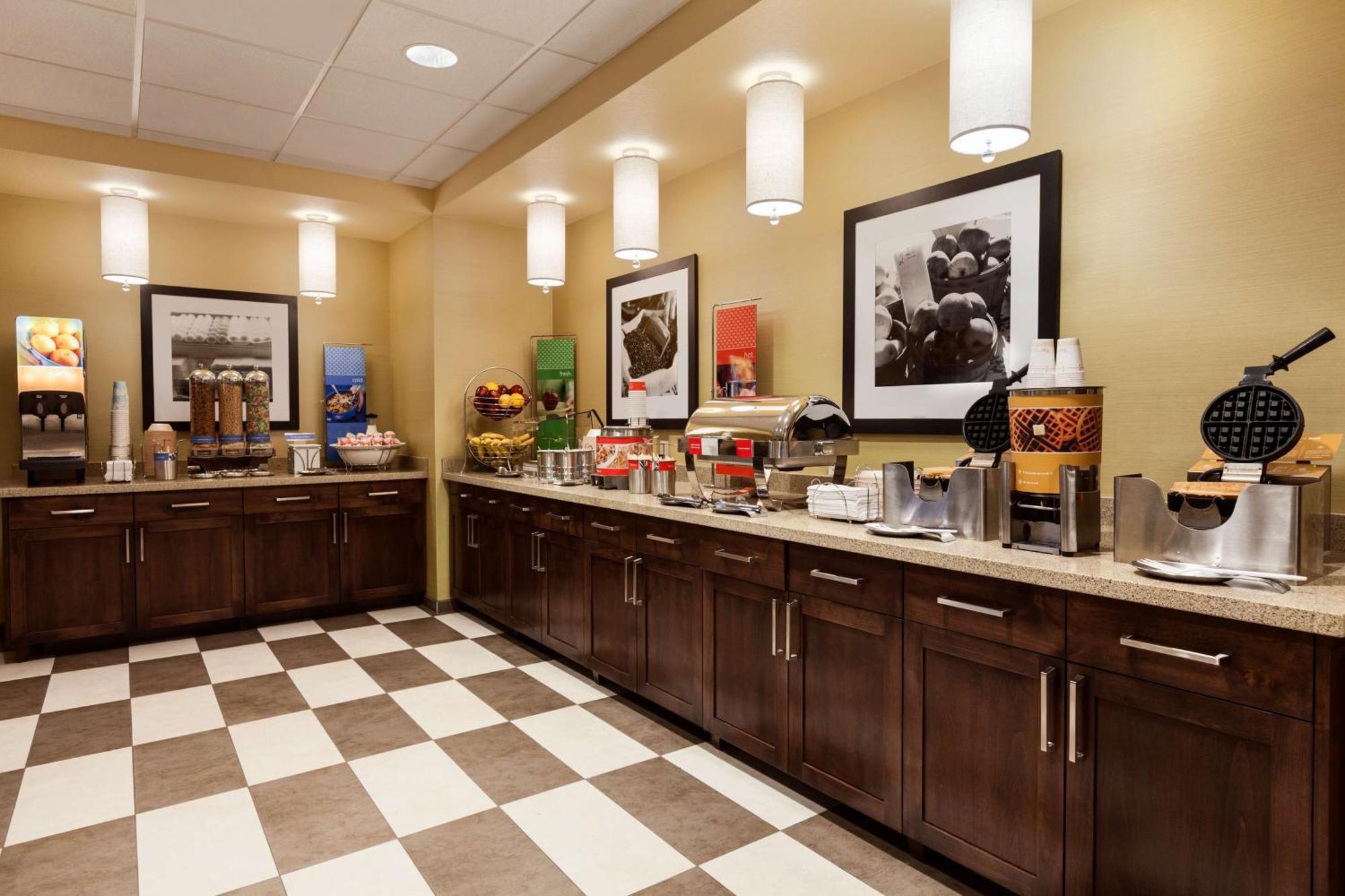 Hampton Inn & Suites Portland/Hillsboro-Evergreen Park Екстер'єр фото